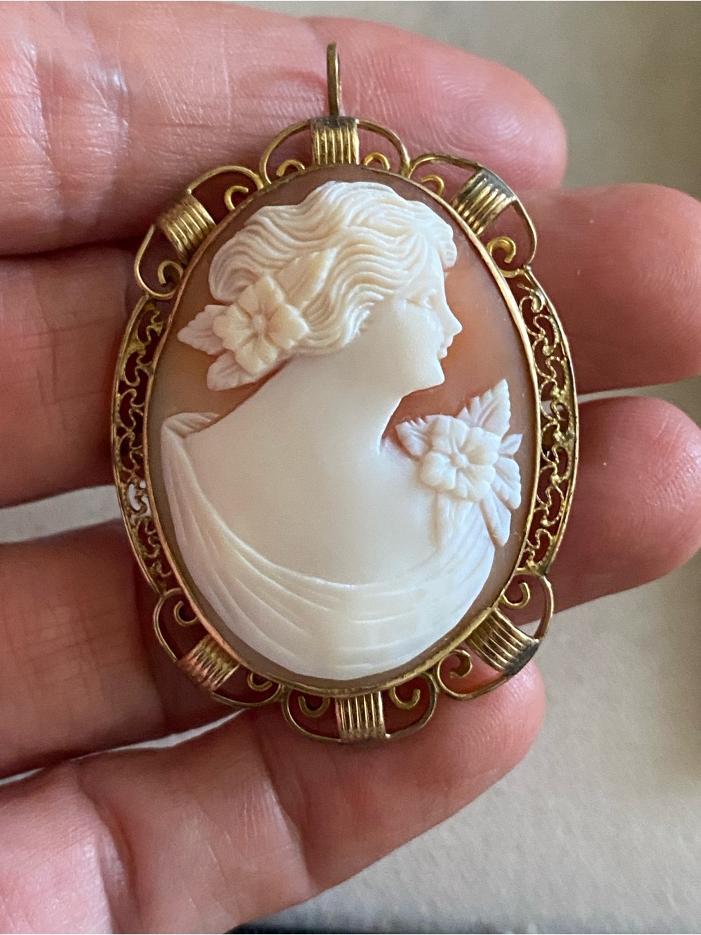 Vintage 1/20 12K GF Shell Cameo Brooch Pendant
